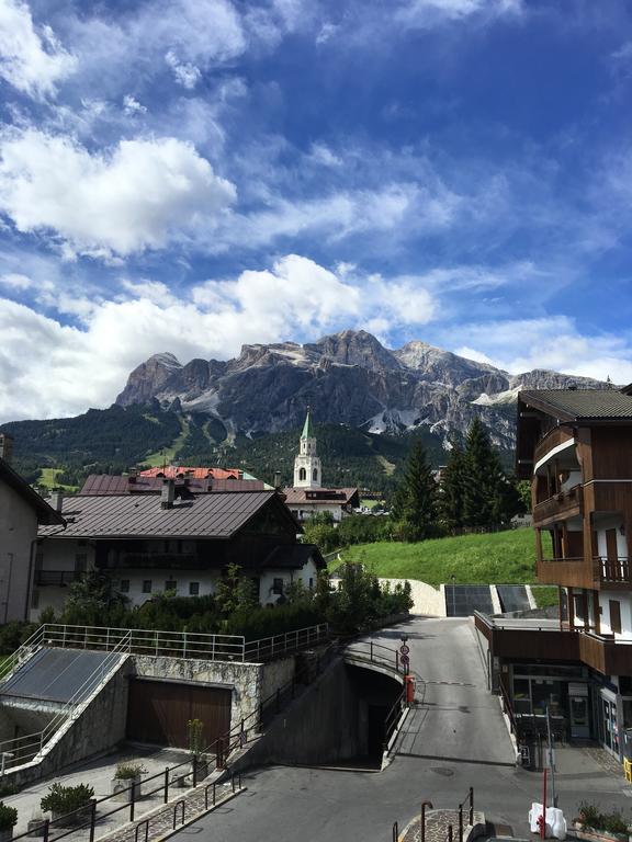 Meuble Villa Neve Cortina d'Ampezzo Exterior photo