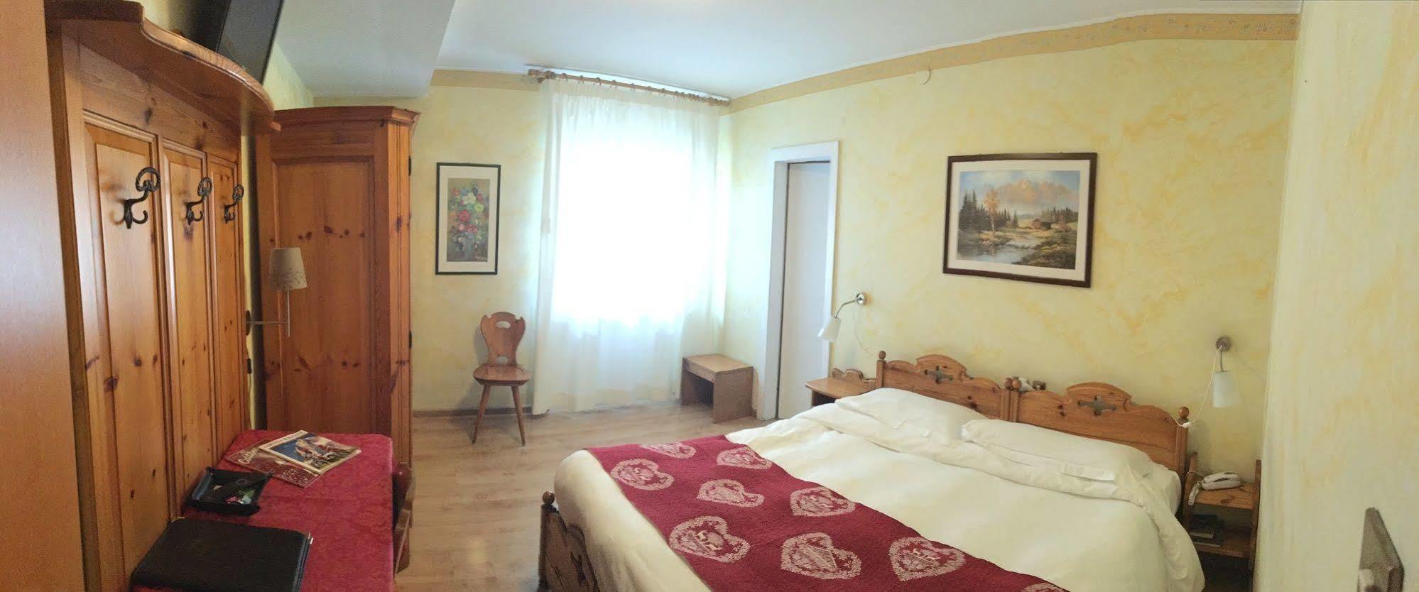 Meuble Villa Neve Cortina d'Ampezzo Exterior photo
